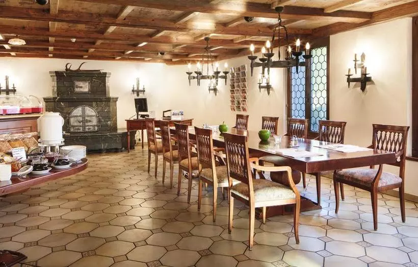 ホテル Jagdschloss – Swisschalet Merlischachen