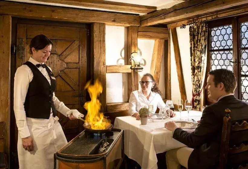 ホテル Jagdschloss – Swisschalet Merlischachen