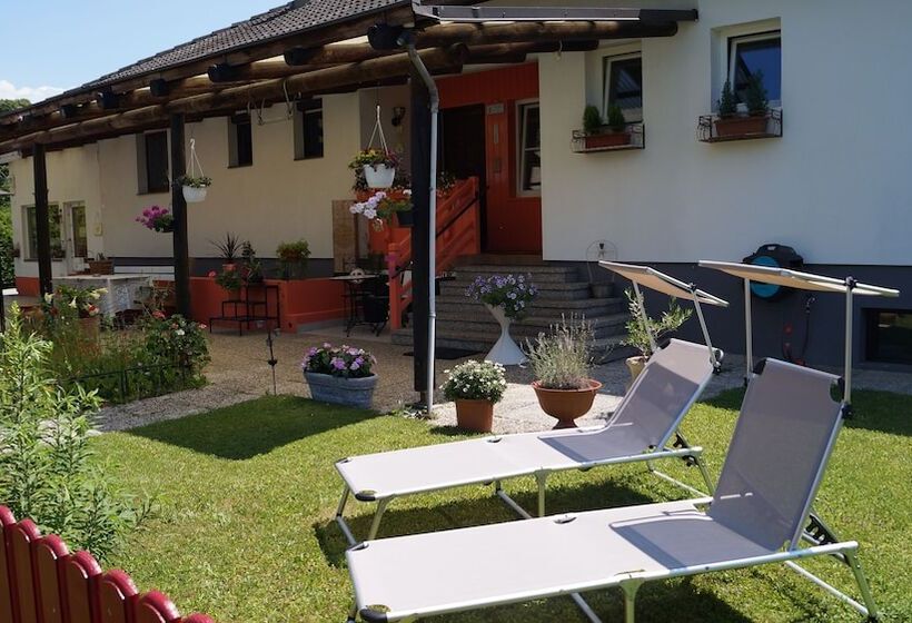 ホテル Landhaus Noreia