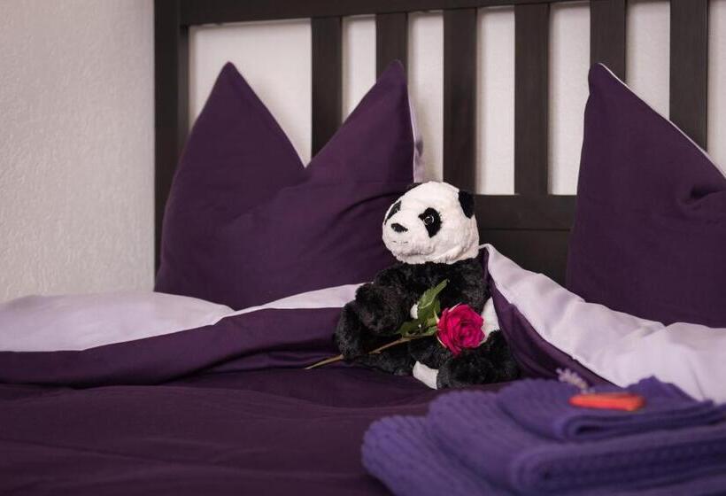 ホテル Max Aviation Villa & Apartments