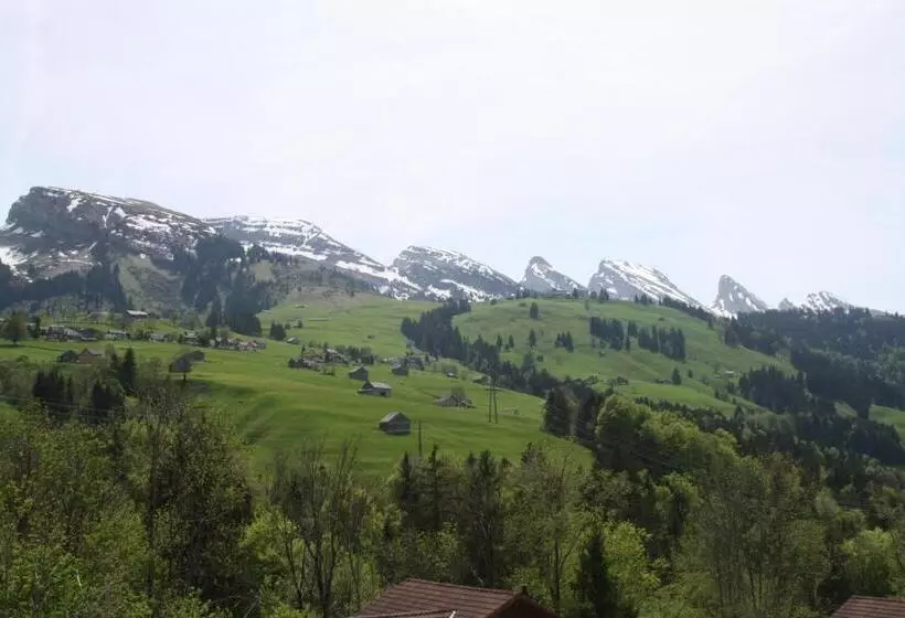 Hotelli Restaurant Schönau
