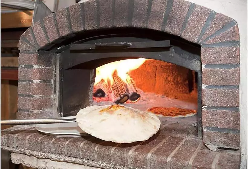 Hotelli Restaurant Schönau