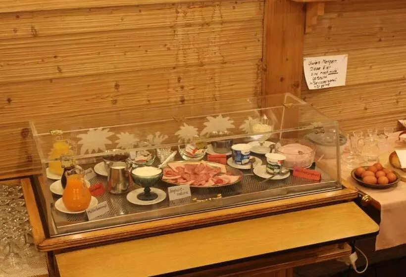 Hotelli Restaurant Schönau