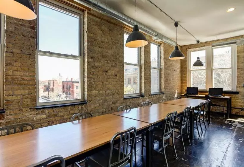 ホテル Urban Holiday Lofts