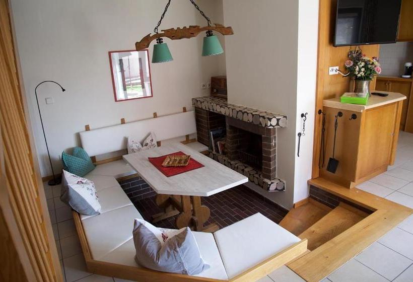 בית מלון כפרי Villa Mayr