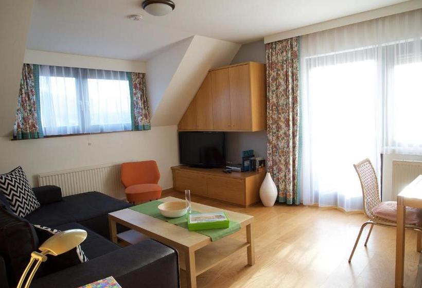 בית מלון כפרי Villa Mayr