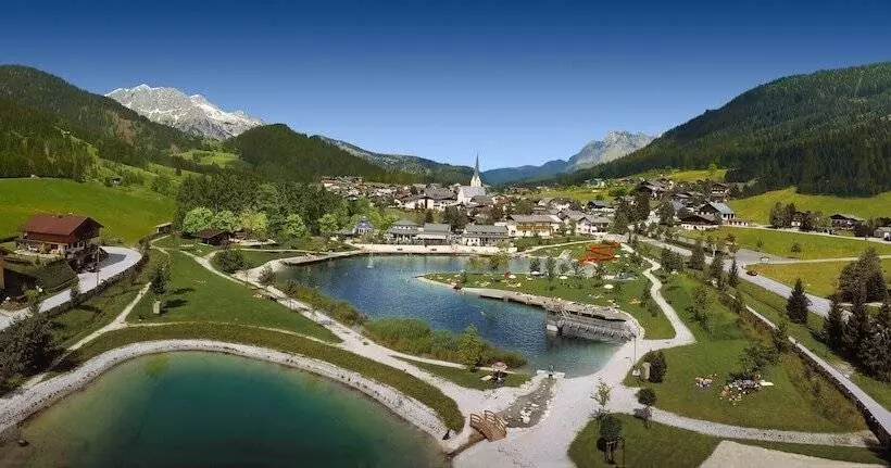 Hotelli Wohlfühlresort Und Feriengut Martinerhof