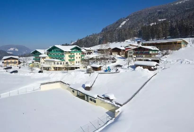 Hotelli Wohlfühlresort Und Feriengut Martinerhof