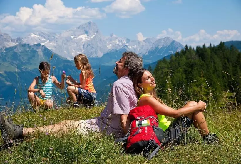 Hotelli Wohlfühlresort Und Feriengut Martinerhof