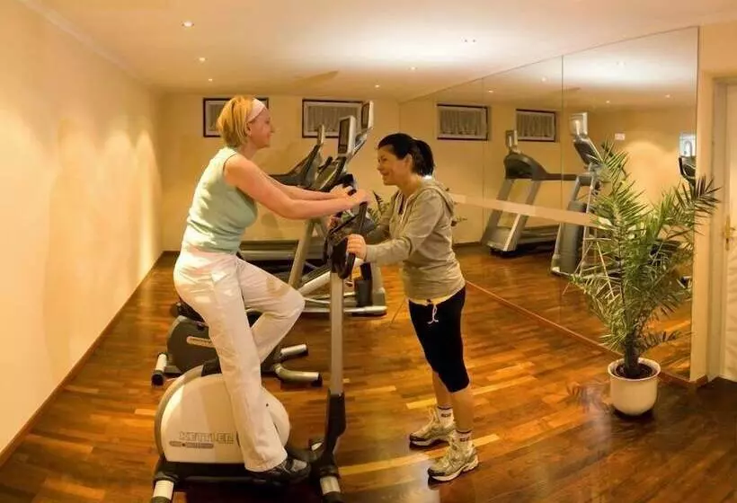 Hotelli Wohlfühlresort Und Feriengut Martinerhof