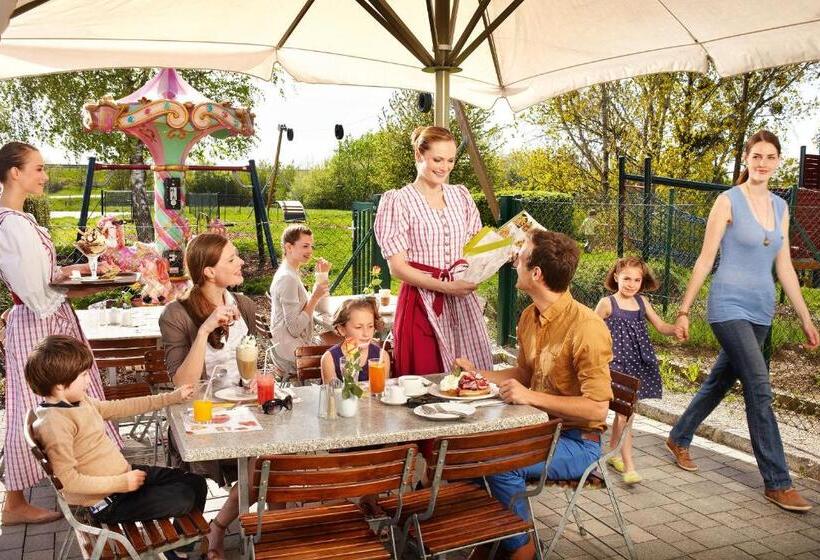 Landzeit Motor Hotel St. Valentin