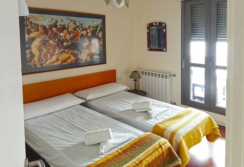 Apartamentos Las Margas Sabiñánigo 3000