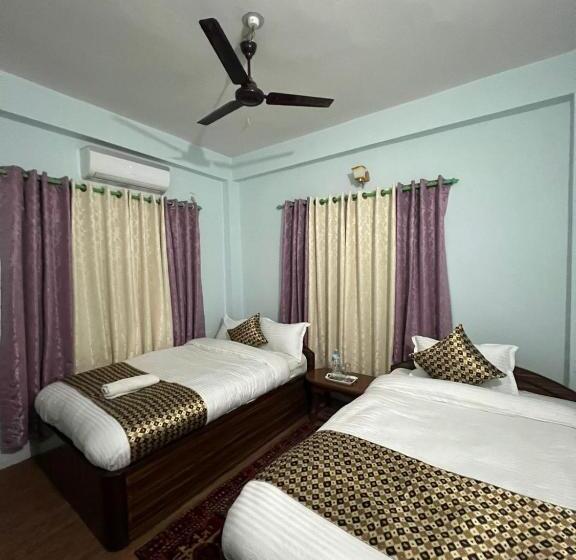 تختخواب و صبحانه Safari Suite