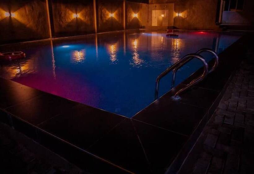 Bintoo Hotel Limited