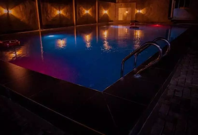 Bintoo Hotel Limited