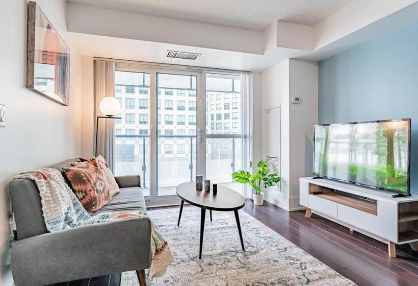 هتل 300 Front Property