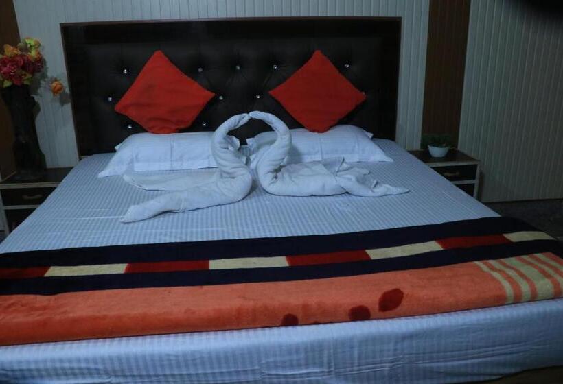 ホテル Corbett Atulyam Home Stay