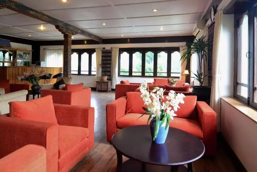 هتل Dragons Nest Resort
