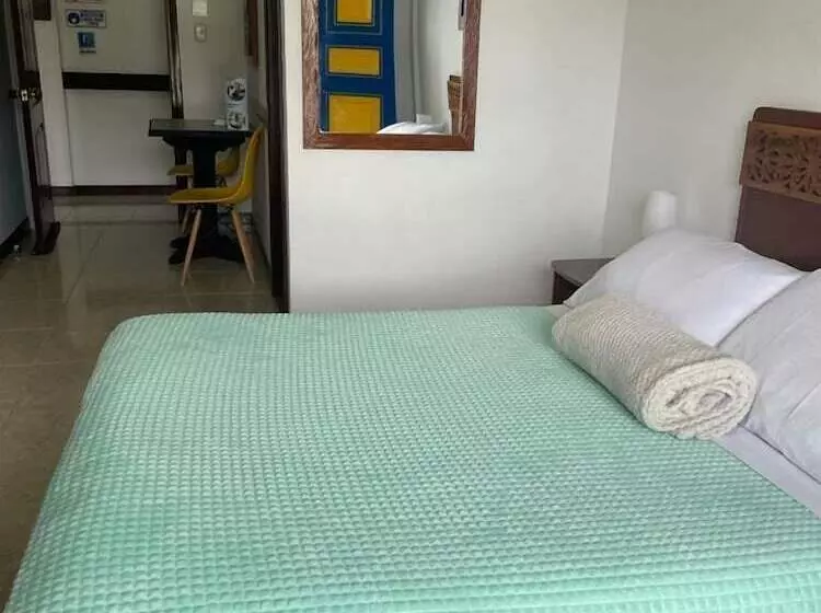 ホテル Hospedaje Camino Real