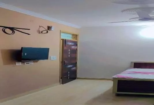 Pop 80730e Hotel Rajeshwari