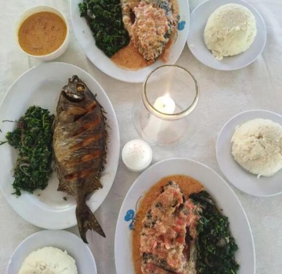 هاستل Comba Bush