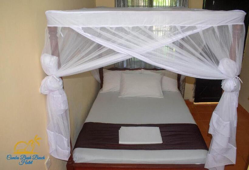 هاستل Comba Bush