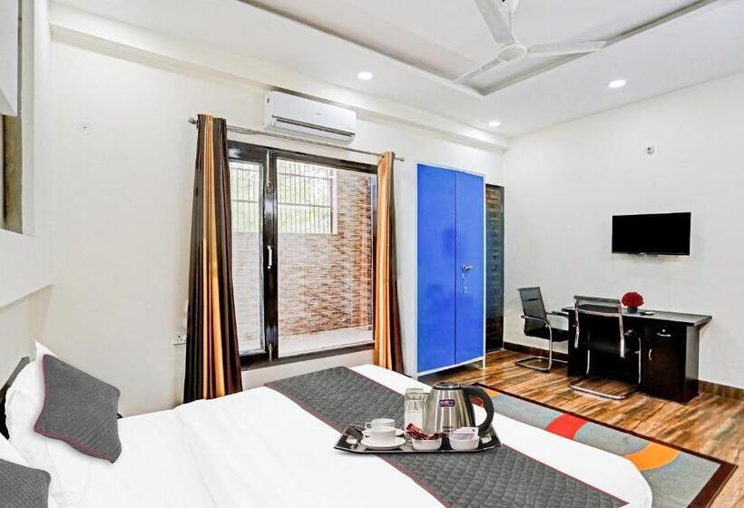 Collection O Hotel The Sunrise