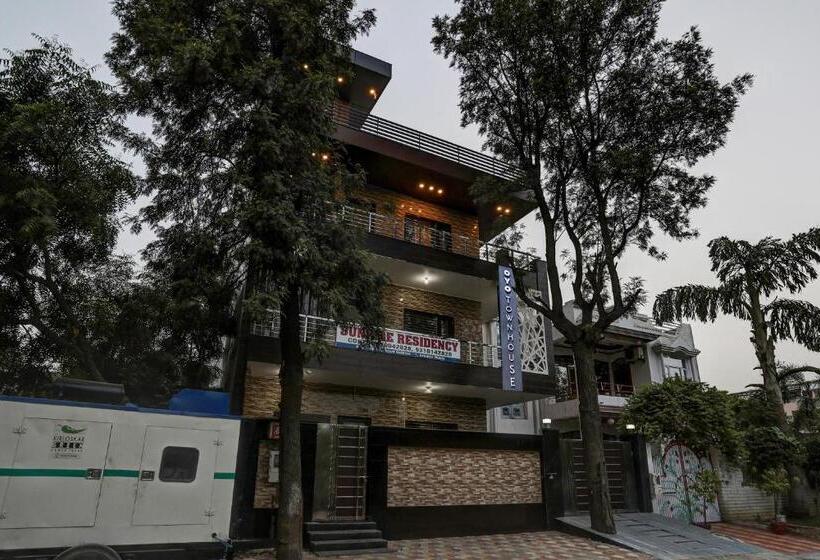 Collection O Hotel The Sunrise