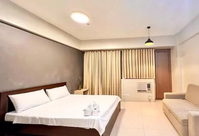 Elegant Condo Hotel Across Naia Airport Terminal 3 Newport City