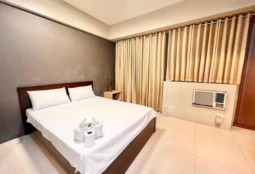 Elegant Condo Hotel Across Naia Airport Terminal 3 Newport City