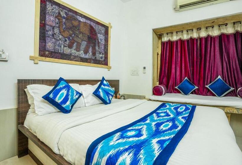 Hotel Moscow Haveli & Desert Safari