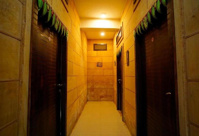 Hotel Moscow Haveli & Desert Safari