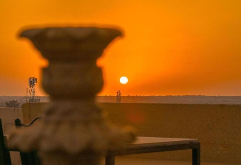 Hotel Moscow Haveli & Desert Safari