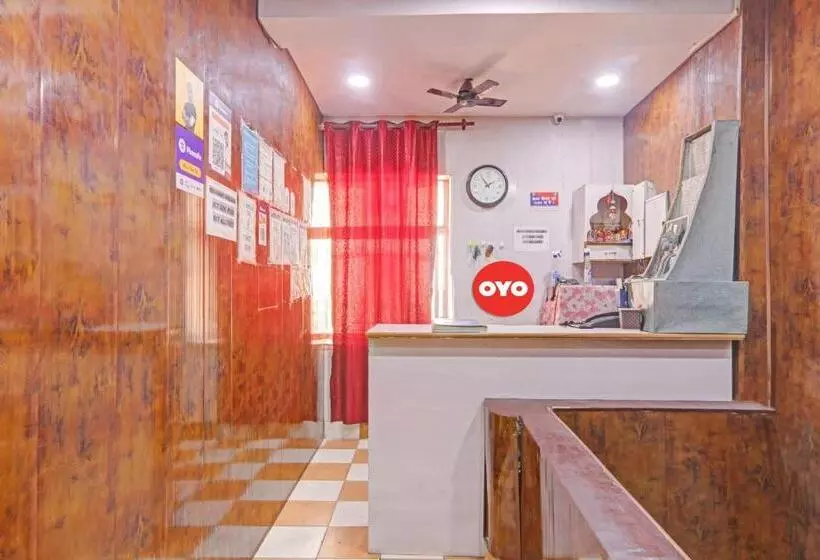 ホテル Oyo Flagship Geetanjali