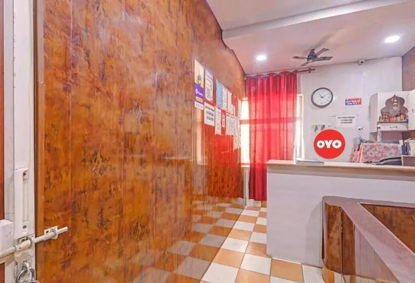 ホテル Oyo Flagship Geetanjali