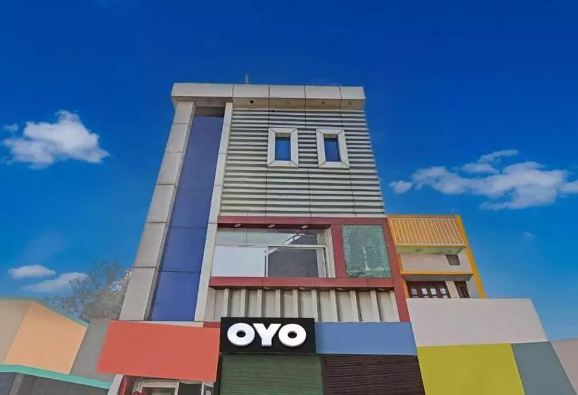 ホテル Oyo Flagship Geetanjali
