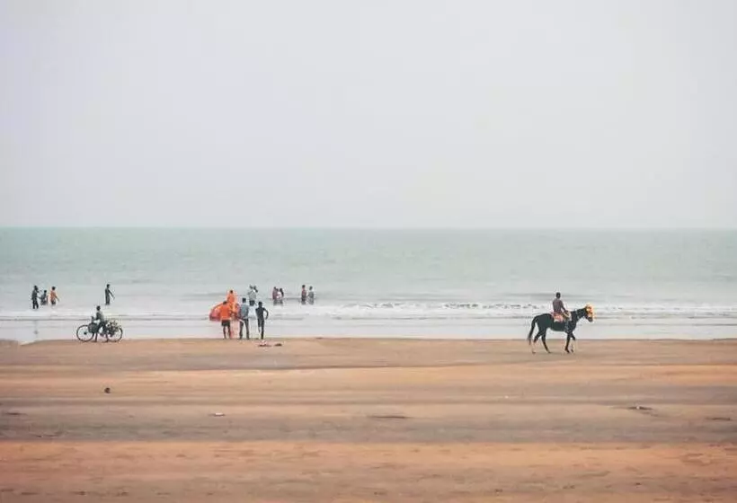 ホテル Sea Land Mondarmoni