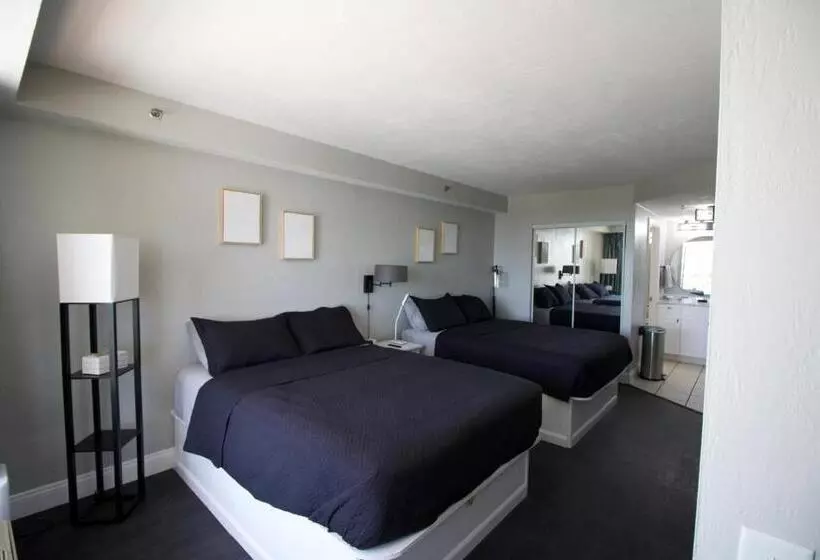 Modern Beach Condo Daytona Beach