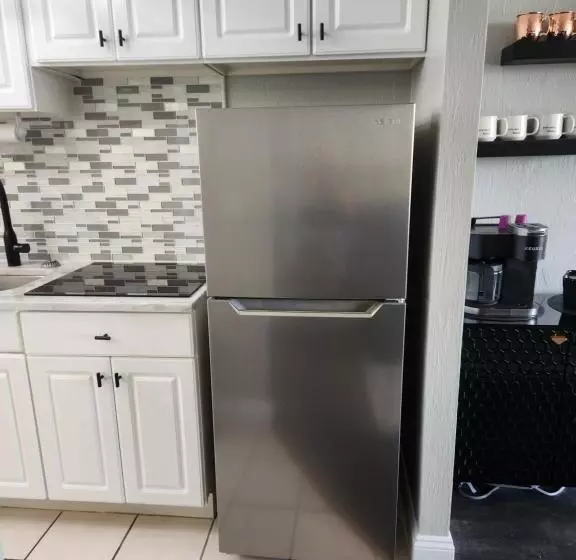 Modern Beach Condo Daytona Beach