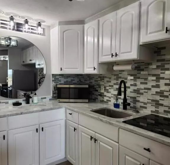 Modern Beach Condo Daytona Beach