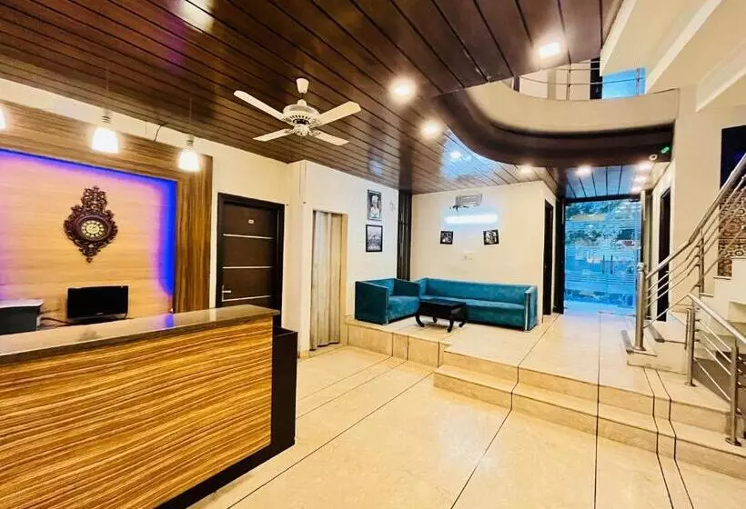 ペンション Dayal Regency Near Imt Chowk Manesar, Manesar