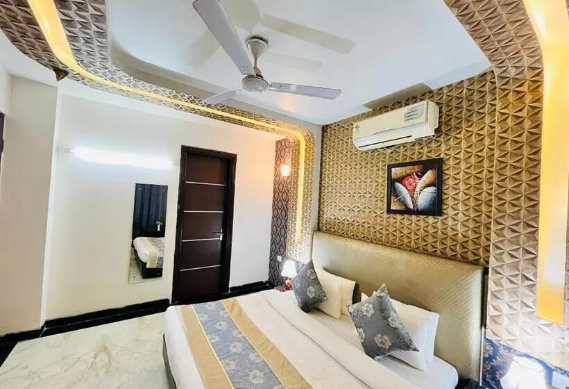 ペンション Dayal Regency Near Imt Chowk Manesar, Manesar