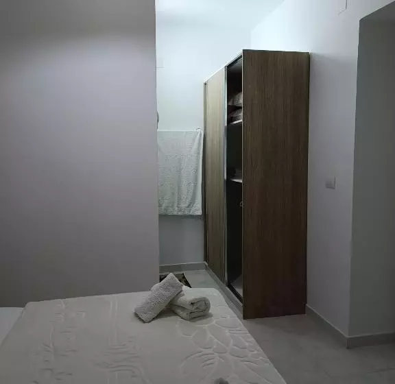 ペンション Eljos House Permet