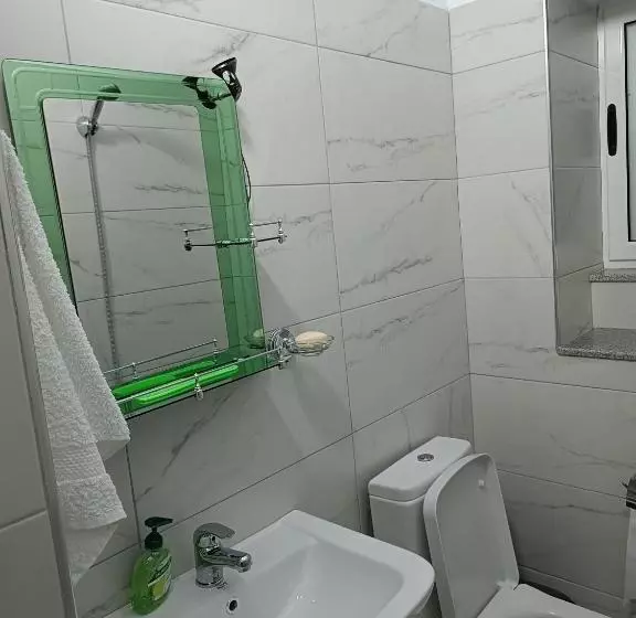 ペンション Eljos House Permet