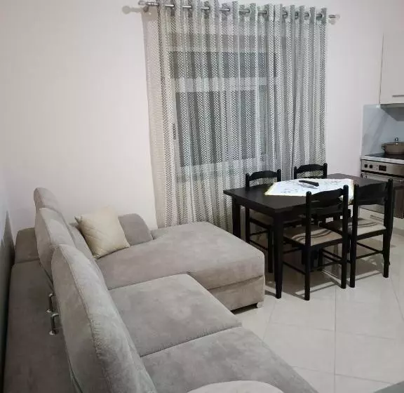 ペンション Eljos House Permet