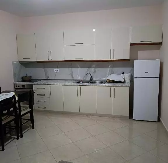 ペンション Eljos House Permet