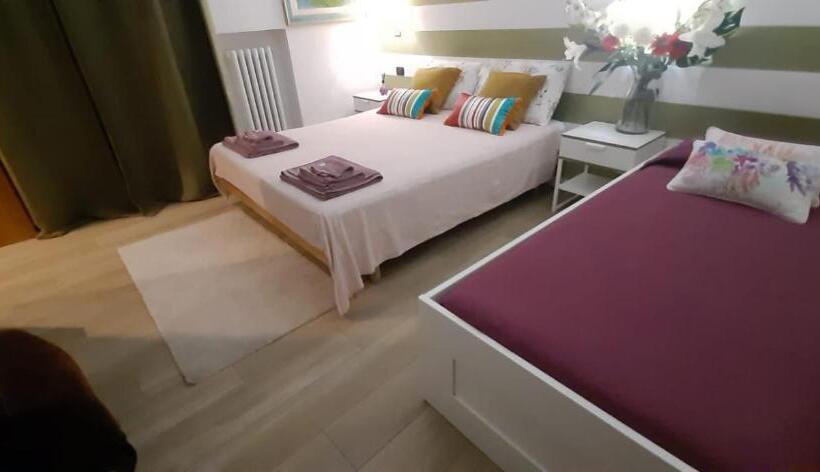 پانسیون Gardenia Free Parking