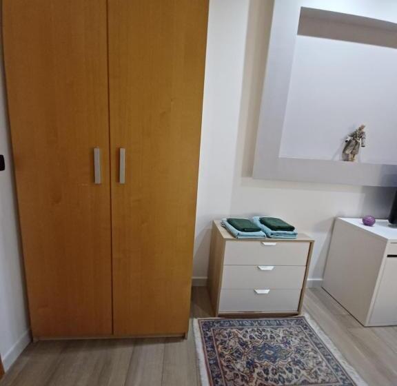 پانسیون Gardenia Free Parking