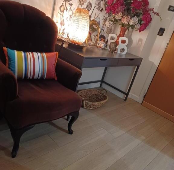 پانسیون Gardenia Free Parking