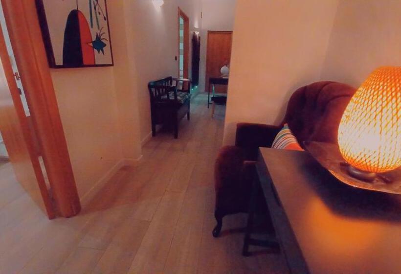 پانسیون Gardenia Free Parking